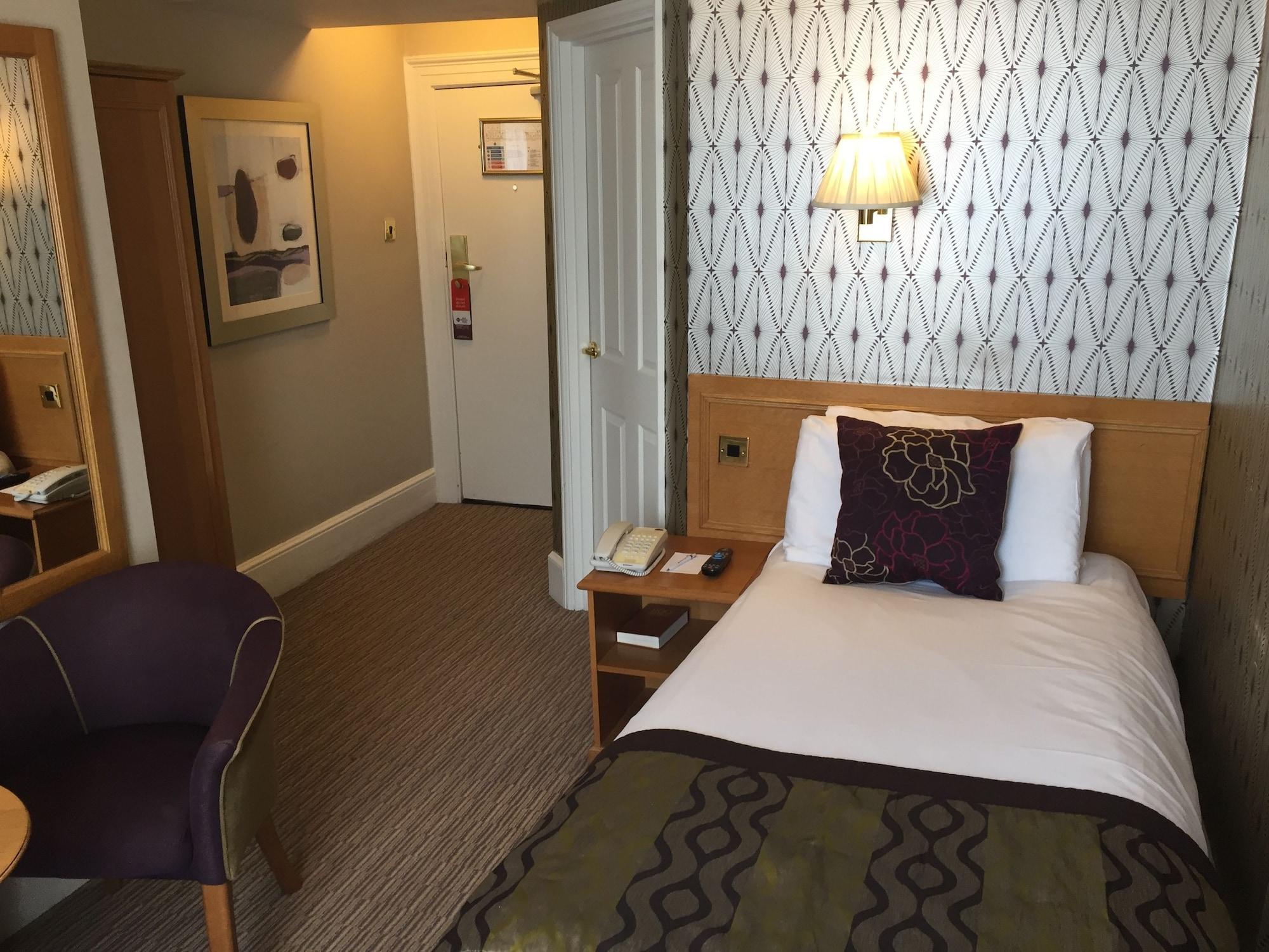 Western Premier Marina & Hotel 4*